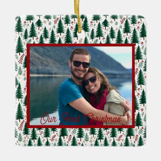 Modern brandboompatroon ons eerste kerstpaar keramisch ornament (Voorkant)