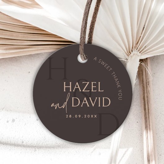 Modern Brown Monogram Minimalist Wedding Bedankjes Labels