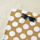 Modern Brown & White Polka Dot Layers Strandlaken (In situ)