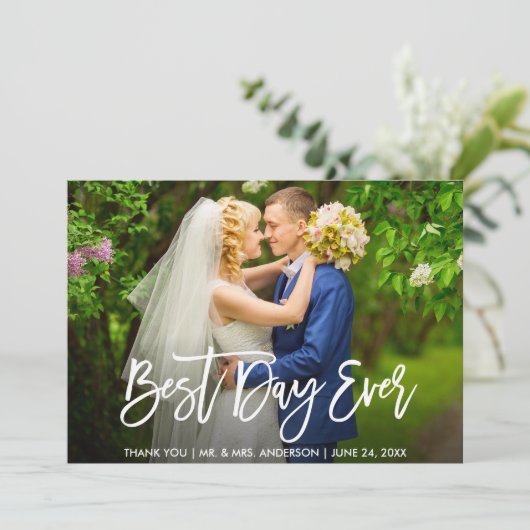 Modern Brush Script Beste Dag Ooit Trouwfoto Bedankkaart (Staand voorkant)