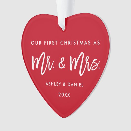 Modern Brush Script First Kerstmis Mr. Mrs Red Ornament (voorkant)