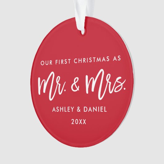 Modern Brush Script Red First Kerstmis, Mrs. Ornament (voorkant)
