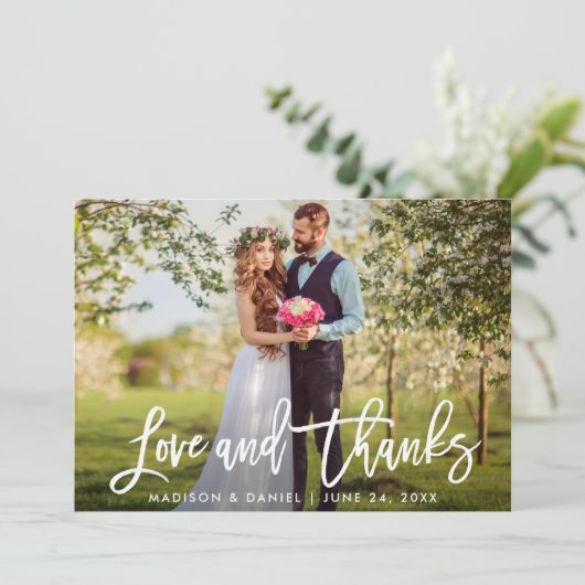 Modern Brush Script Trouwfoto Liefde Bedankt (Staand voorkant)