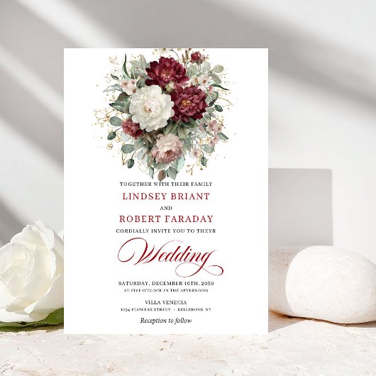 Modern Burgundy and White Flowers Wedding Invite Kaart