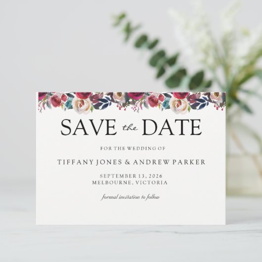 Modern burgundy Floral redt de date bruiloft Save The Date (Staand voorkant)