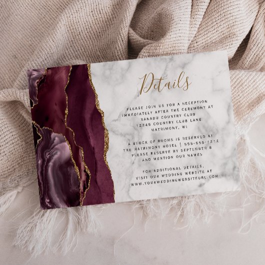 Modern Burgundy Gold Agate Marble Wedding Details Informatiekaartje
