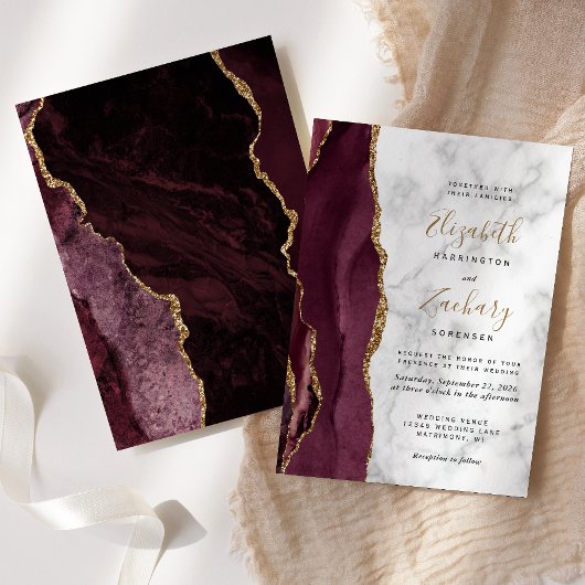 Modern Burgundy Gold Agate Marble Wedding Kaart