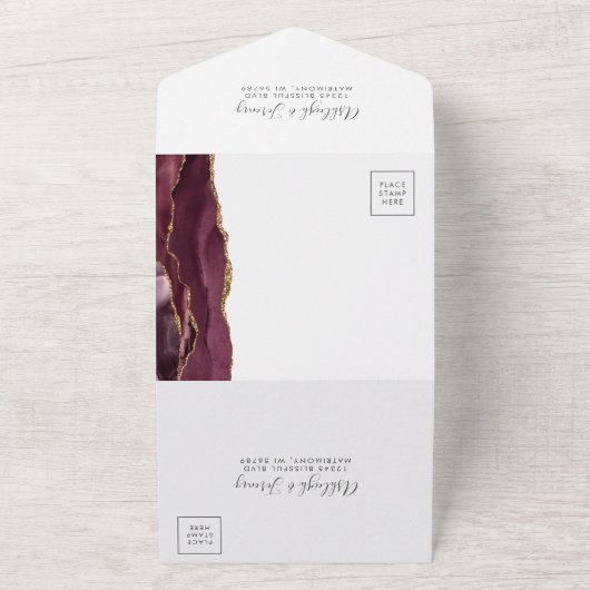 Modern Burgundy Gold Agate Wedding All In One Uitnodiging (Buitenkant)