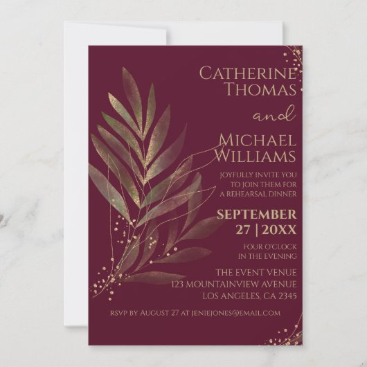 Modern Burgundy Gold Leaf Wedding Rehearsal Dinner Kaart (Voorkant)