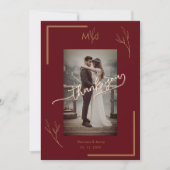 *Modern Burgundy Golden Leaflet Monogram Wedding Bedankkaart (Voorkant)
