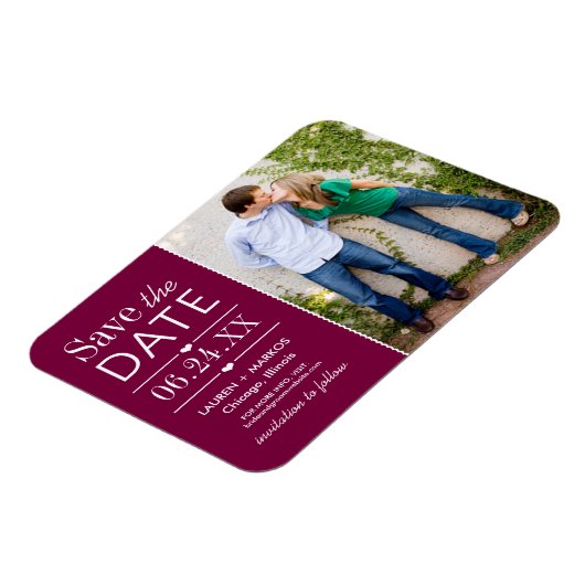 Modern Burgundy Hearts Wedding Photo Save the Date Magneet (Linkerzijde)