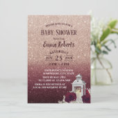 Modern Burgundy & Roos Gold Lantern Baby shower Kaart (Staand voorkant)