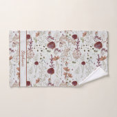 Modern Burgundy Wildflowers | Elegant Boho Floral  Bad Handdoek (Handdoek)