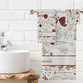 Modern Burgundy Wildflowers | Elegant Boho Floral  Bad Handdoek