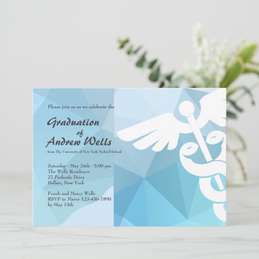 Modern Caduceus Afstuderen Invitation Kaart (Staand voorkant)