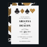 Modern Casino Goud Glitter Bruiloft Uitnodiging<br><div class="desc">Een bruiloft uitnodiging voor het moderne paar,  deze uitnodiging beschikt over schone en eenvoudige typografie met een modern gevoel en een glitzy casino thema afbeelding van faux gouden glitter en zwarte kaart pakken maken dit de perfecte keuze voor een rijkelijk Las Vegas affaire.</div>