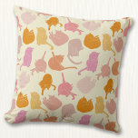 Modern Cat Pattern Roze Oranje Kussen<br><div class="desc">Vun een modern kattenpatroon in roze en oranje op een crèmeachtergrond. Originele kunst van Nic Squirrell.</div>
