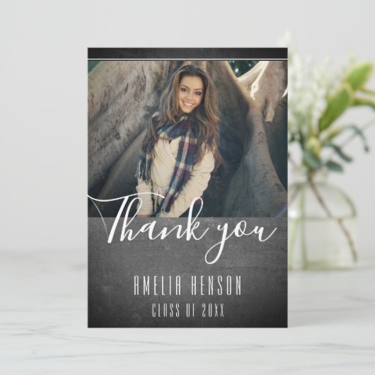Modern Chalkboard Afstuderen Foto Afstuderen Bedankkaart (Staand voorkant)