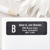 Modern Chalkboard Monogram Weddenschap Adres Label (Insitu)
