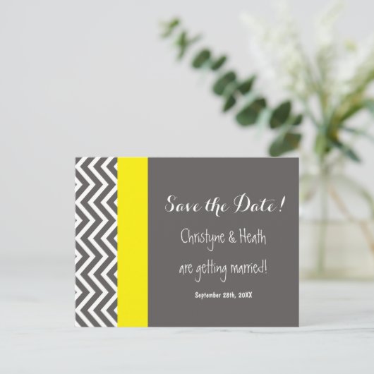Modern Chevron Gray & Yellow Save Date Briefkaart (Staand voorkant)