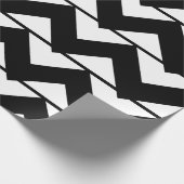 Modern Chevron Stripe Black en White Pattern Cadeaupapier (Hoek)