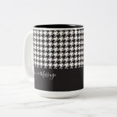 Modern Chic Black en White Houndstooth Tweekleurige Koffiemok (Voorkant links)