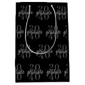 Modern Chic Black Graduation Year Custom Medium Cadeauzakje (Voorkant)