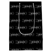 Modern Chic Black Graduation Year Custom Medium Cadeauzakje (Achterkant)