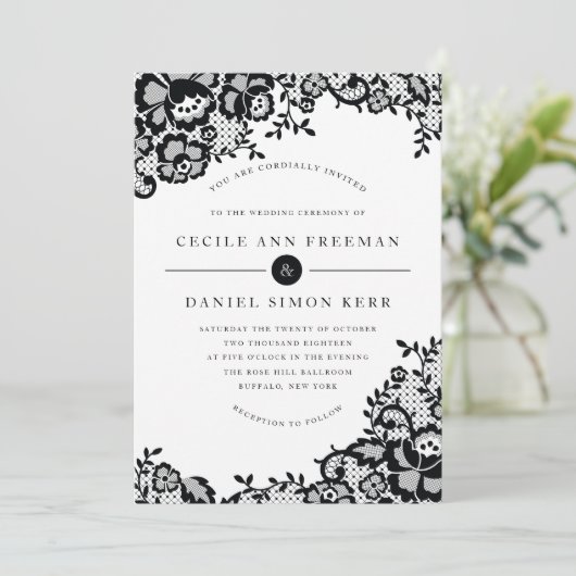 Modern Chic Black Lace Formal Wedding Invitation Kaart (Staand voorkant)