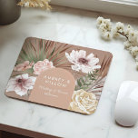 Modern Chic Bohemian Waterverf Boho Florals Arch Muismat<br><div class="desc">Ons ontwerp is voorzien van onze handgetekende botanische bloemen en tropisch groen. Moderne geometrische vormen gecombineerd met een prachtig modern boho kleurenpalet creëer dit verfijnde muismatje. Aanpassen met uw bedrijfsnaam. Dit prachtige visitekaartje is ideaal voor een breed scala aan bedrijven zoals evenementenplanners, weddingplanners, fotografen, illustratoren, bloemisten, interieurontwerpers en nog veel...</div>
