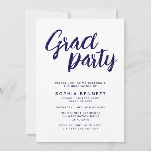 Modern Chic Brush Script Navy & White Afstudeerder Kaart (Voorkant)