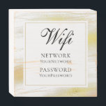 Modern Chic Faux Gold Glitter WiFi-wachtwoord Houten Kist Print<br><div class="desc">Dit moderne ontwerp is voorzien van een schitterend goudfaux glitter-lijst. Aangepast met uw WiFi-wachtwoordgegevens door de tekst in het tekstvak te bewerken. #wifi #business #beachhouse #rentalhome #rentalproperty #cafesignesignes #gold #glitter #restaurantsignes #beachhousedecor #cafe #borden #decor #winkeldecor #homedecor #officedecor #officedecor</div>