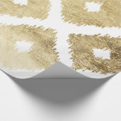 Modern chic faux gold leaf ikat patroon cadeaupapier (Hoek)