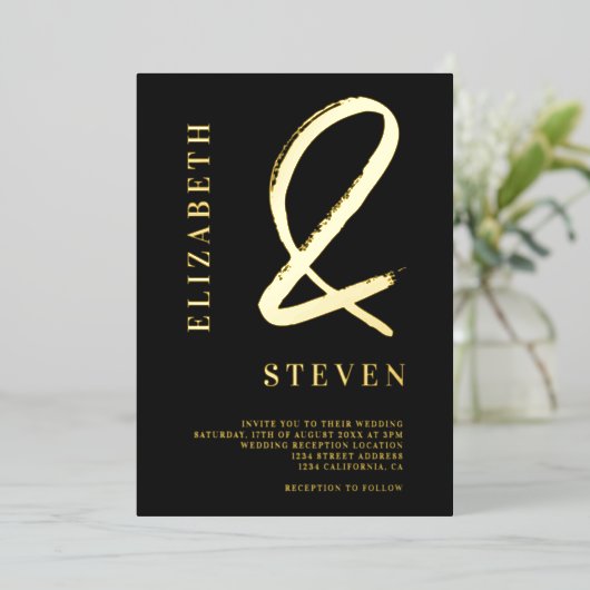 Modern chic gold ampersand noemt foto bruiloft folie uitnodiging (Staand Voorkant)