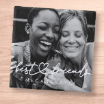 Modern Chic Heart Best Friends Besties BFF Foto Vierkante Button 5,1 Cm<br><div class="desc">Het ontwerp is samengesteld uit plezier en speelse cursieve manuscripttypografie met sans serif doopvont. Voeg een douanefoto toe.</div>