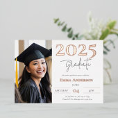 Modern Chic Photo Afstuderen Folie Uitnodiging (Staand Voorkant)