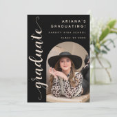 Modern Chic Script Black & Tan Afstudeerfeest Kaart (Staand voorkant)