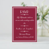 Modern Chic Script Elegante Bourgondische bruiloft RSVP Kaartje (Staand voorkant)