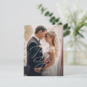 Modern Chic Script Trouwen Twee foto's Bedankkaart (Staand voorkant)