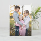 Modern Chic Script Vrolijk Kerstfeest Eén Foto Feestdagenkaart (Staand voorkant)