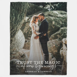 Modern Chic Wedding Love Couple Trust Magic Foto Fleece Deken