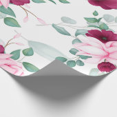 Modern chique rood, roze bloemig cadeaupapier (Hoek)