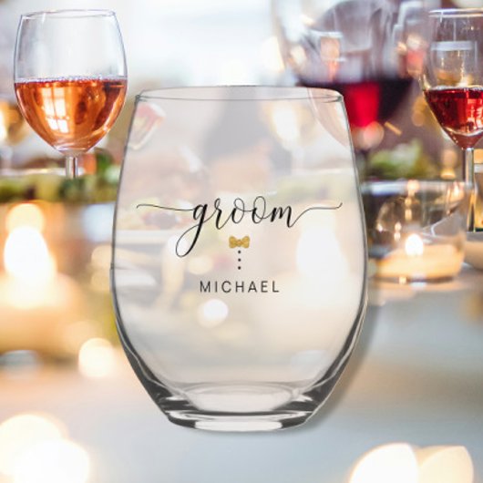Modern Chique Script Groom Gold Bow Stropdas Naam Wijnglas Zonder Voet