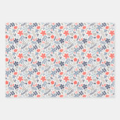 Modern Christmas floral and nutcrackers Inpakpapier Vel (Voorkant 2)