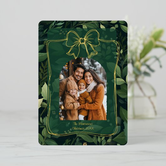 Modern Christmas Leaves Arch Photo Template Folie Feestdagenkaart (Staand Voorkant)