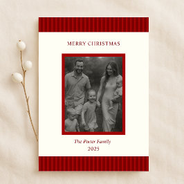 Modern Christmas Minimal Family Photo Red Chic Feestdagenkaart