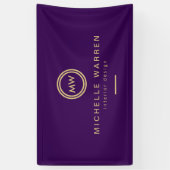 Modern Circle Monogram Initialen op Royal Paarse Spandoek (Verticaal)