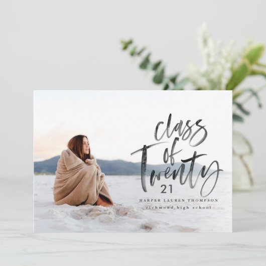 Modern Class of Typography afstuderen aankondiging (Staand voorkant)