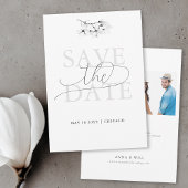 Modern Classic Magnolia BW Bruiloft Save the Date Kaart