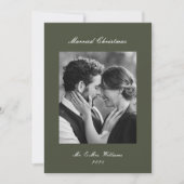 Modern Classic Sage Married Christmas Newlywed Feestdagenkaart (Voorkant)